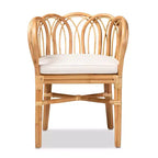 Fauteuil d'appoint en rotin naturel fait à la main, coloris naturel et blanc, avec un design incurvé
